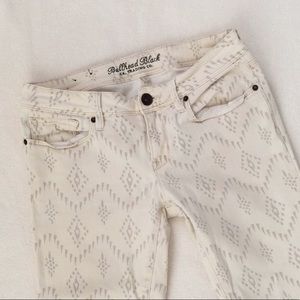 Bullhead black skinny jeans